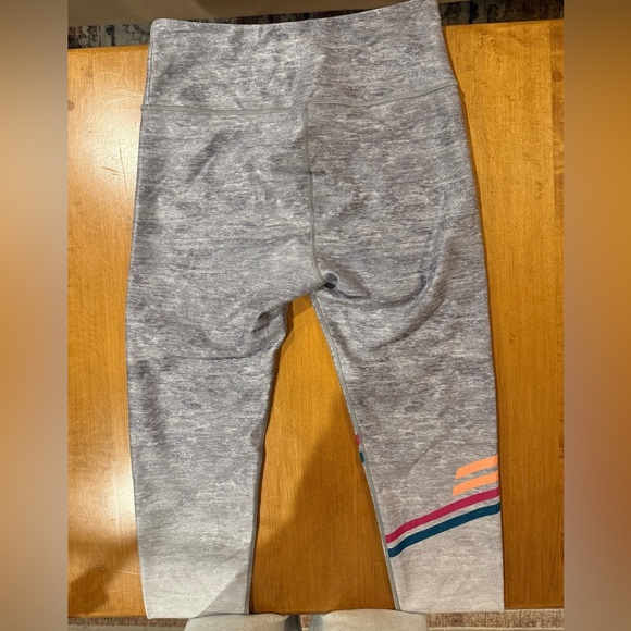 Peloton Strive High-Rise Leggings Heather Gray Color Stripe Size L - Picture 4 of 4